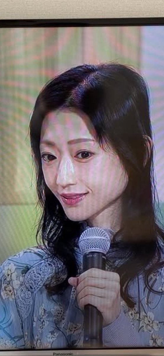 hikaruganji's tweet photo. ←2023の壇蜜さんみたいですが、
→右が２０２６年の壇蜜さんのようです。
やはり、芸能界のデクラスは始まったようですね。。 https://t.co/zd8jRAKf3o