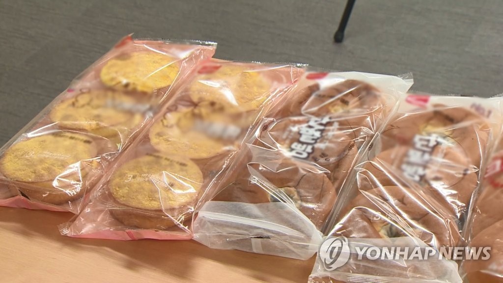 병든 남편 주려고 단팥빵 5개 훔친 할머니에 처벌 대신 도움
yna.co.kr/view/AKR202605…
