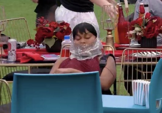 Yo chingue y chingue que quería ir a la fiesta.
Yo a los 15 minutos: #lamansiónvip #lamansionvip