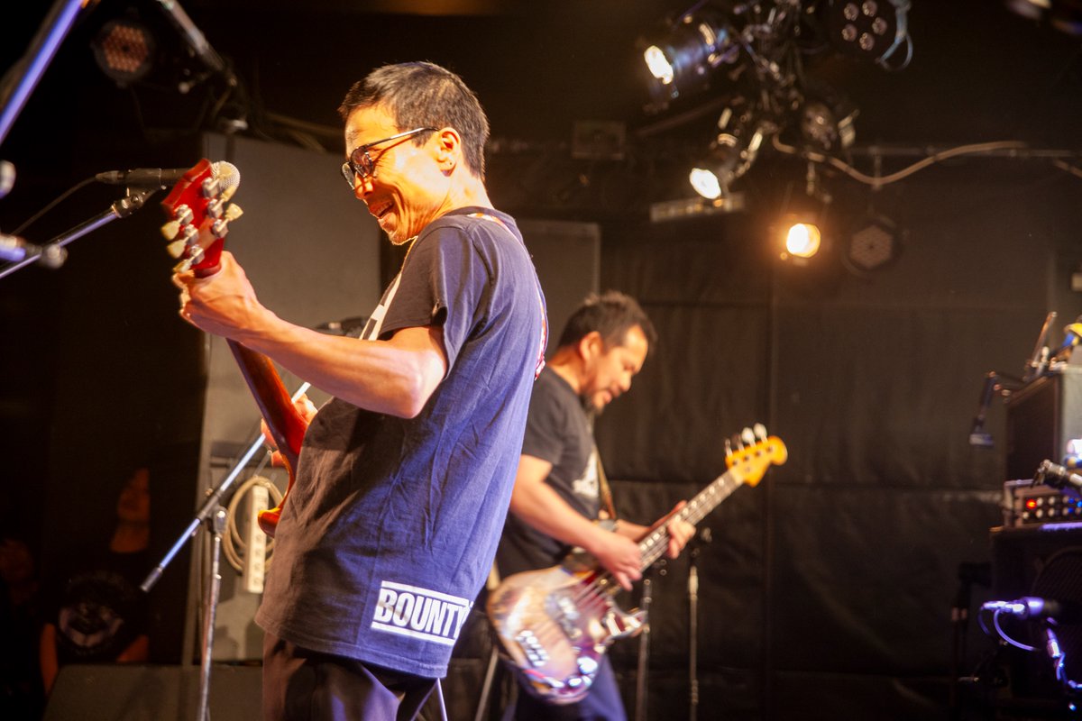 masafumiisobe's tweet photo. 5/8(Fri) 新代田FEVER  
【HUSKING BEE presents 2-MAN SHOW】  
 w / Noshow   

皆様ありがとうございました！    

photo by Kanade Nishikata https://t.co/alEqjjiAc5
