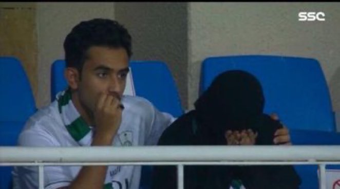 TalalRadain's tweet photo. للعشق بقية
هاتوهم ، كرموهم https://t.co/VnKZDf63wD