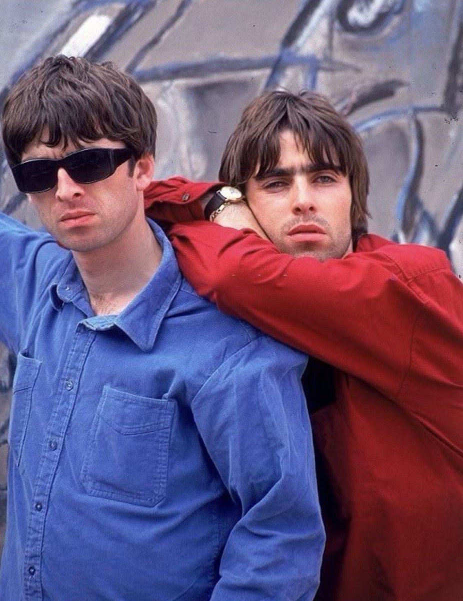lyraskyofficial's tweet photo. Oasis【The Masterplan】oasis-themasterplan/和訳解説 好きにやれよ→
👠https://t.co/95oJCBaBGi

Oasis25ワールドツアーでも演奏された曲 #TheMasterplan Noel Gallagherが最高傑作と自らいうノエルお気にいり.
歳を重ねる事や人生を考えてしまう名曲を和訳解説
#oasis #オアシス https://t.co/mExoJm8skN