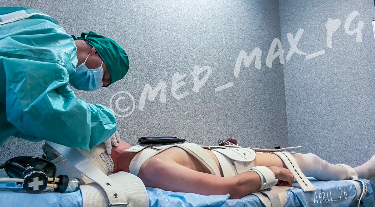Med_Max_pg's tweet photo. It’s still a great moment to take care of @RubberVirgo during #medfet session ! #segufix #medicalroleplay https://t.co/Q2ZgfGxaxT