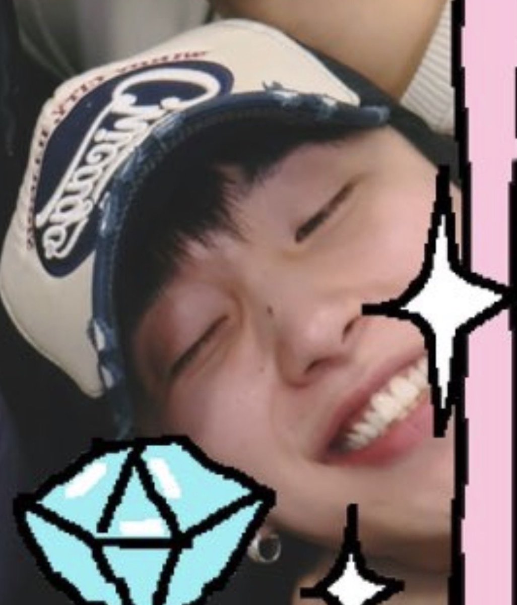 비에이피 왜케 겸둥이들 훈둥이들 사랑둥이들 집합소냐구우💚
어뿌는 한잔해서 발그레 한거 이쁘고 난리😘
내년에 완전체 나 진짜 기대한다요! 제발요🫶
#비에이피 #문종업 #BAP
<a href="/jongup_official/">Jongup_Official</a> <a href="/BAP_Bangyongguk/">Bang yongguk</a> 
<a href="/official_JDH93/">JUNGDAEHYUN</a> <a href="/BAP_Youngjae/">BAP_Youngjae</a> 
<a href="/ZELO96/">ᴢᴇʟᴏ</a>