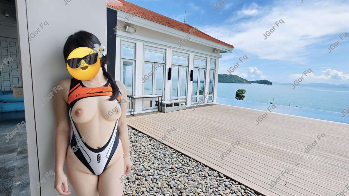 IKzzdd's tweet photo. 人超少的，露出达成太简单，那怕在公众泳池。妹子也好喜欢这套水��。
#夫妻 #情侣 #夫妻交换 #广东 https://t.co/LYzWoPx1nD