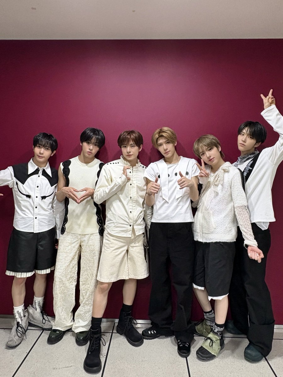 기니쿠や tweet media