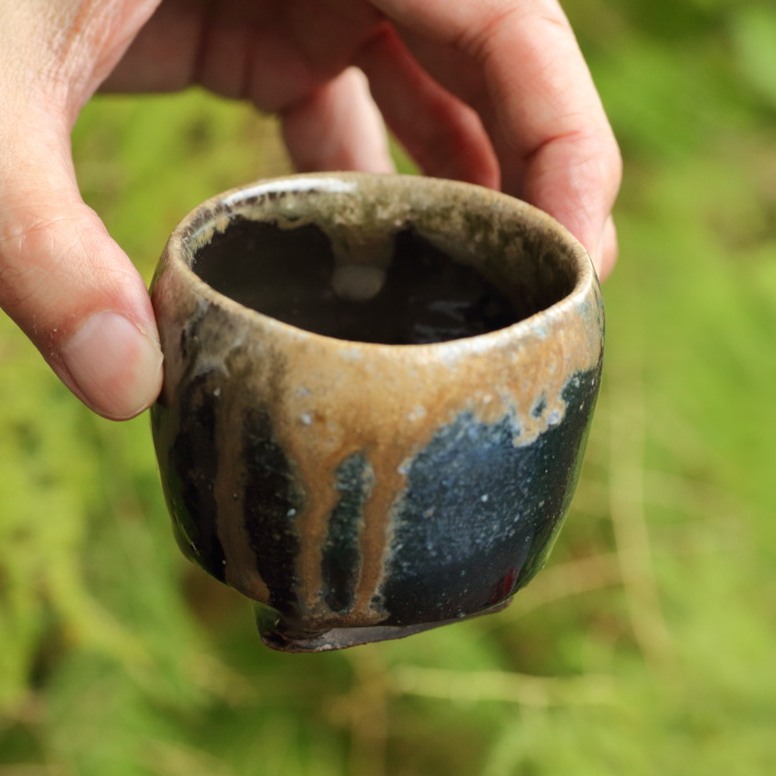 馬場隆さんの備前窯変蒼ぐい吞みです
chaki-shop.com/product_detail…