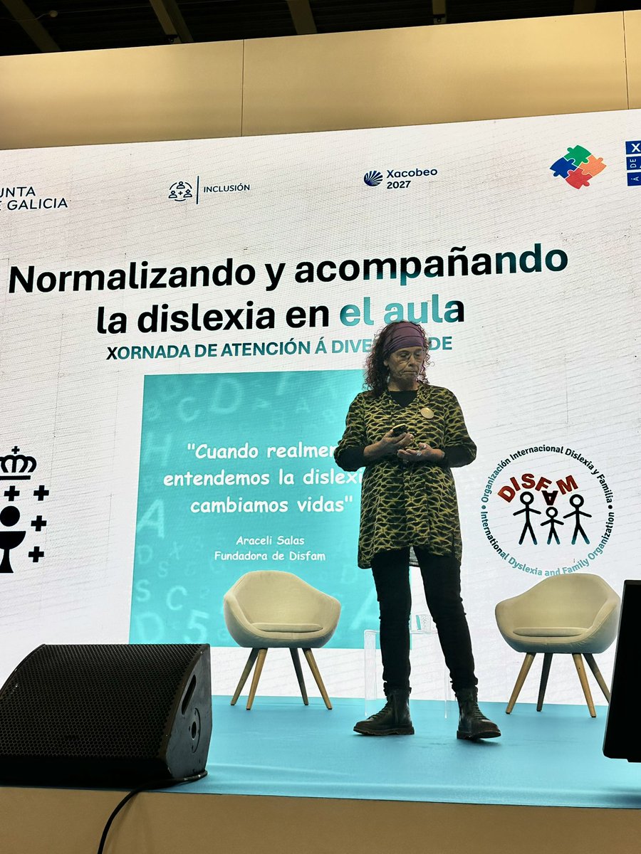 CAFIgalicia's tweet photo. 👀Primeira charla.  Mª Araceli Salas Vallespir, fundadora da Asociación de Dislexia e Familias (@disfam) fálanos de ‘Normalizando e acompañando a dislexia na aula’💪🏻. https://t.co/7fbn5Hvnx9