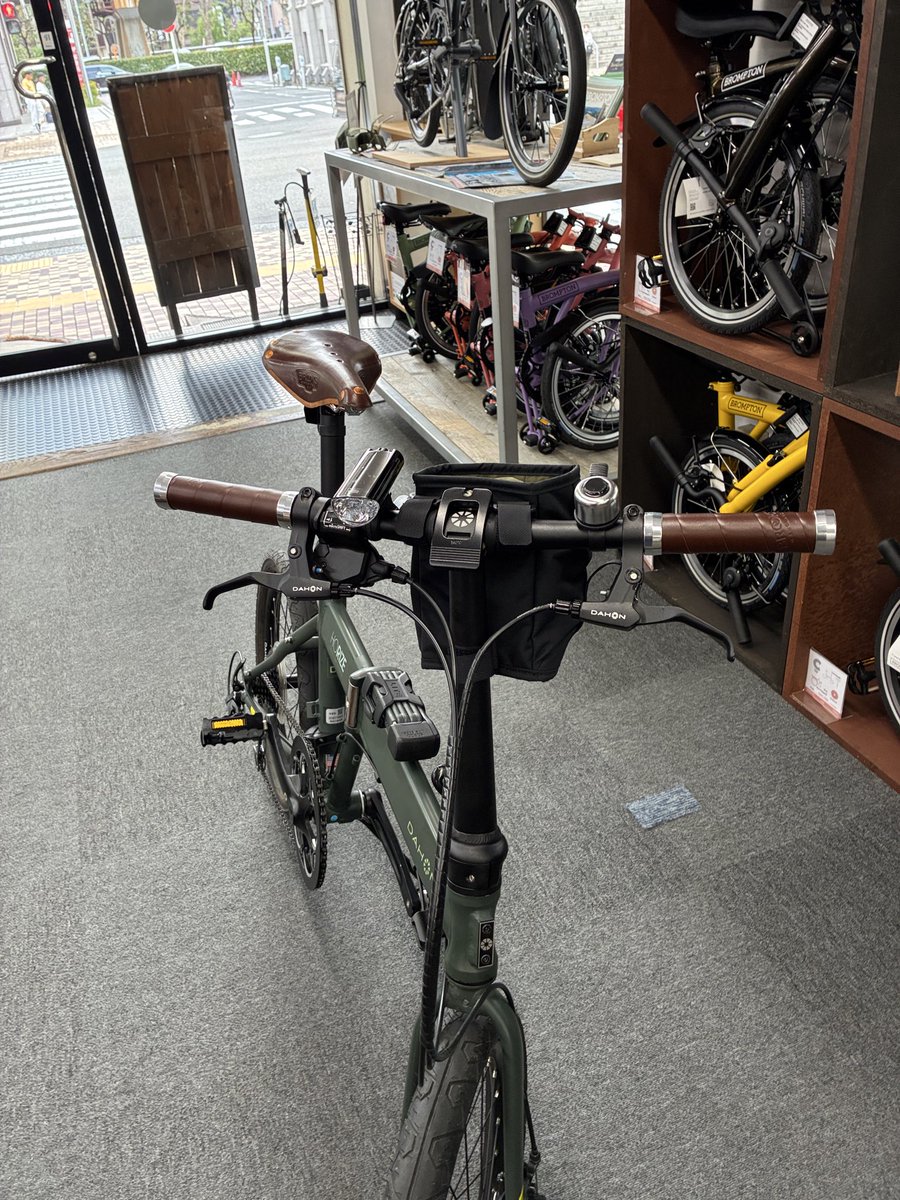 DAHON × BROOKS】 DAHON HORIZE DISCに、BROOKSのサドル＆グリップを