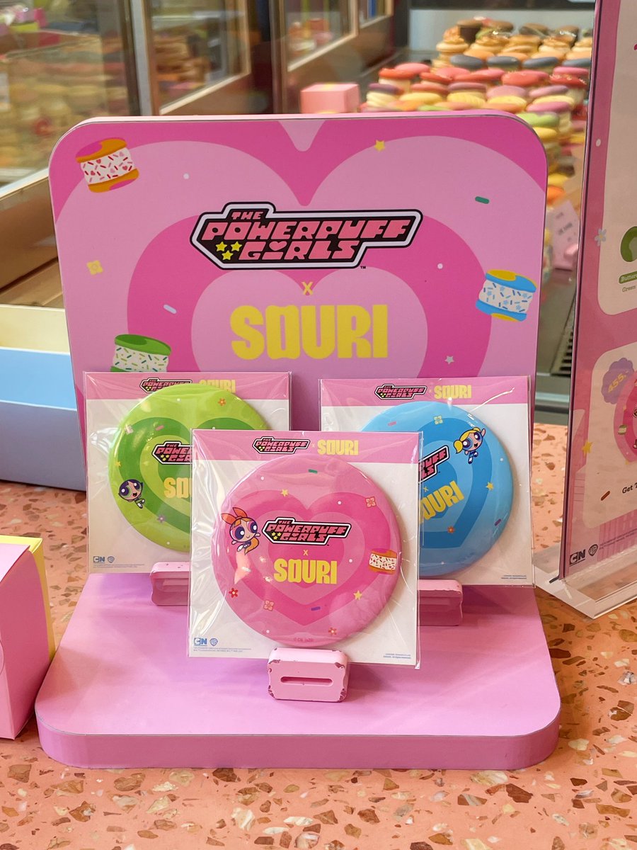 pinku_tai's tweet photo. วันเสาร์ฉันออกมาเพื่อสิ่งนี้ The Powerpuff Girls x SOURI แพคเกจจิ้งอย่างน่ารักอ่ะแกร๊! 🥹 แล้วมาการองสีตรงตามคาแรคเตอร์สามสาวเป๊ะ ส่วนแต้มบุญอเวจีใช้ไปหมดแล้วนะ เพราะจุ่มกระจกได้ยัยบลอสซัมค่าาาา 🩷💚🩵 

#Souri #ThepowerpuffGirlsxSOURI https://t.co/O0ALOQI7KG