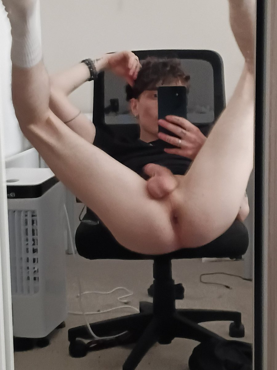 Welsh twink tweet media