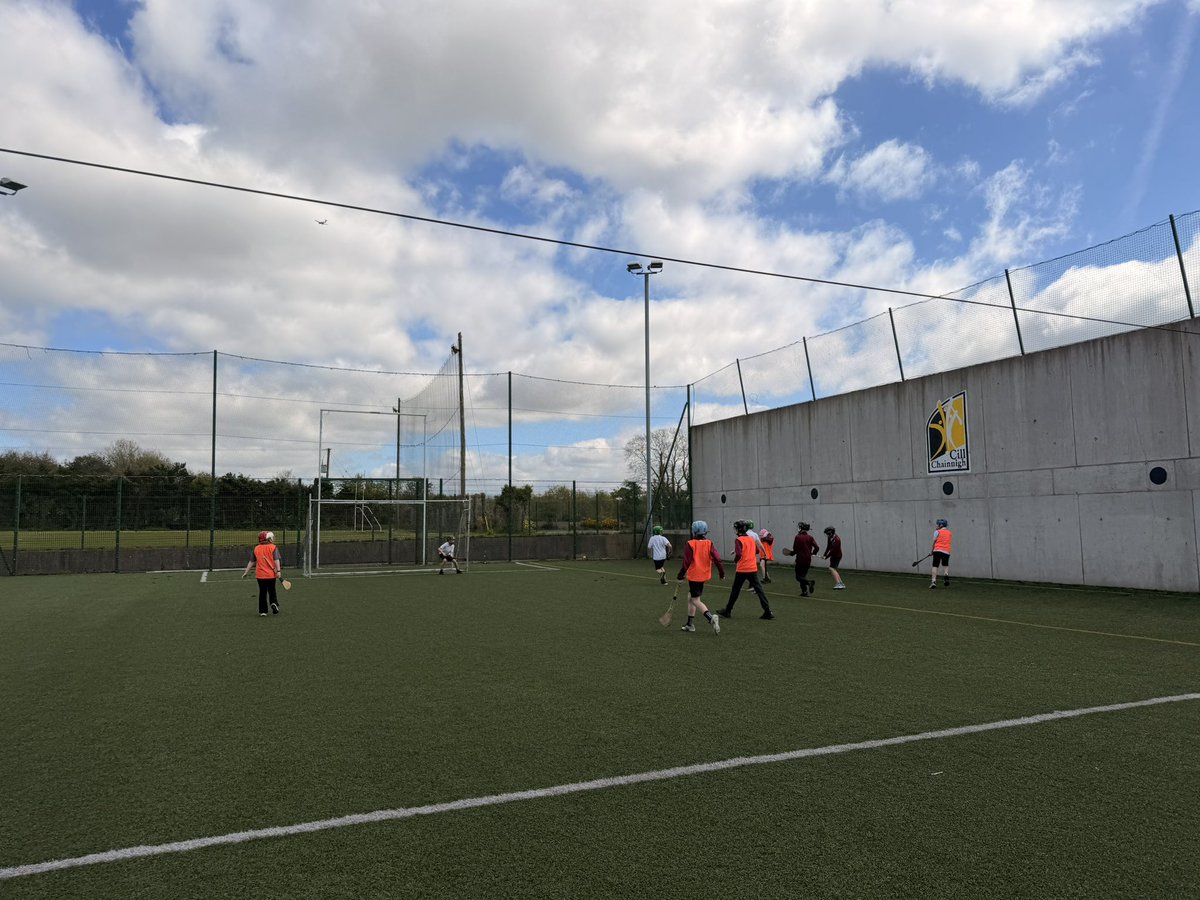ellen_meagher's tweet photo. Busy day Tuesday in slieverue &amp; Ringville… all day in schools &amp; then U8 girls training in the evening…. skills on show all around &amp; the best part as the kids say the matches.. excellent efforts as always 👏🏼👏🏼 #gaa #gpo #gamesdevelopment https://t.co/laLIYEvaPL