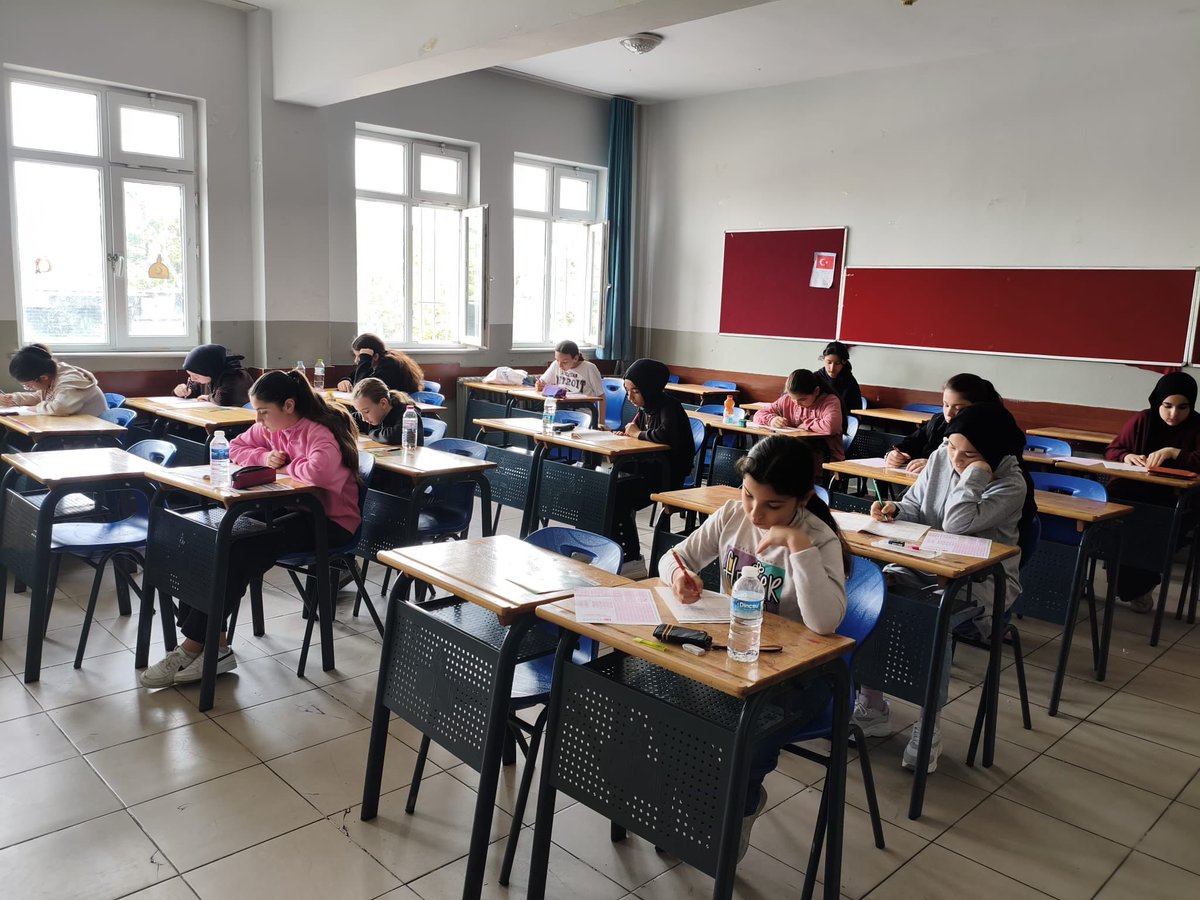 agdistanbul's tweet photo. 📍Sultanbeyli

“Gençler Efendimizin İzinde” Ortaokullar Düzeyi Siyer-i Nebi Sınavı

#GençlerEfendimizinİzinde
#SiyeriNebi
#BirYıldızınİzinde https://t.co/VhwH3UNjSs