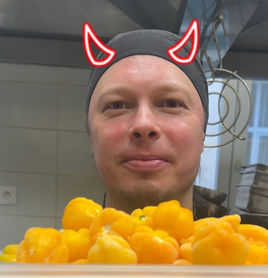 stockpotriga's tweet photo. Chef's hard at work, making the magic happen 🤣
EDIT.
The chef's have rated the spice level, if that's possible at a Stockpot 25 😬 https://t.co/FrVxJkjNBj