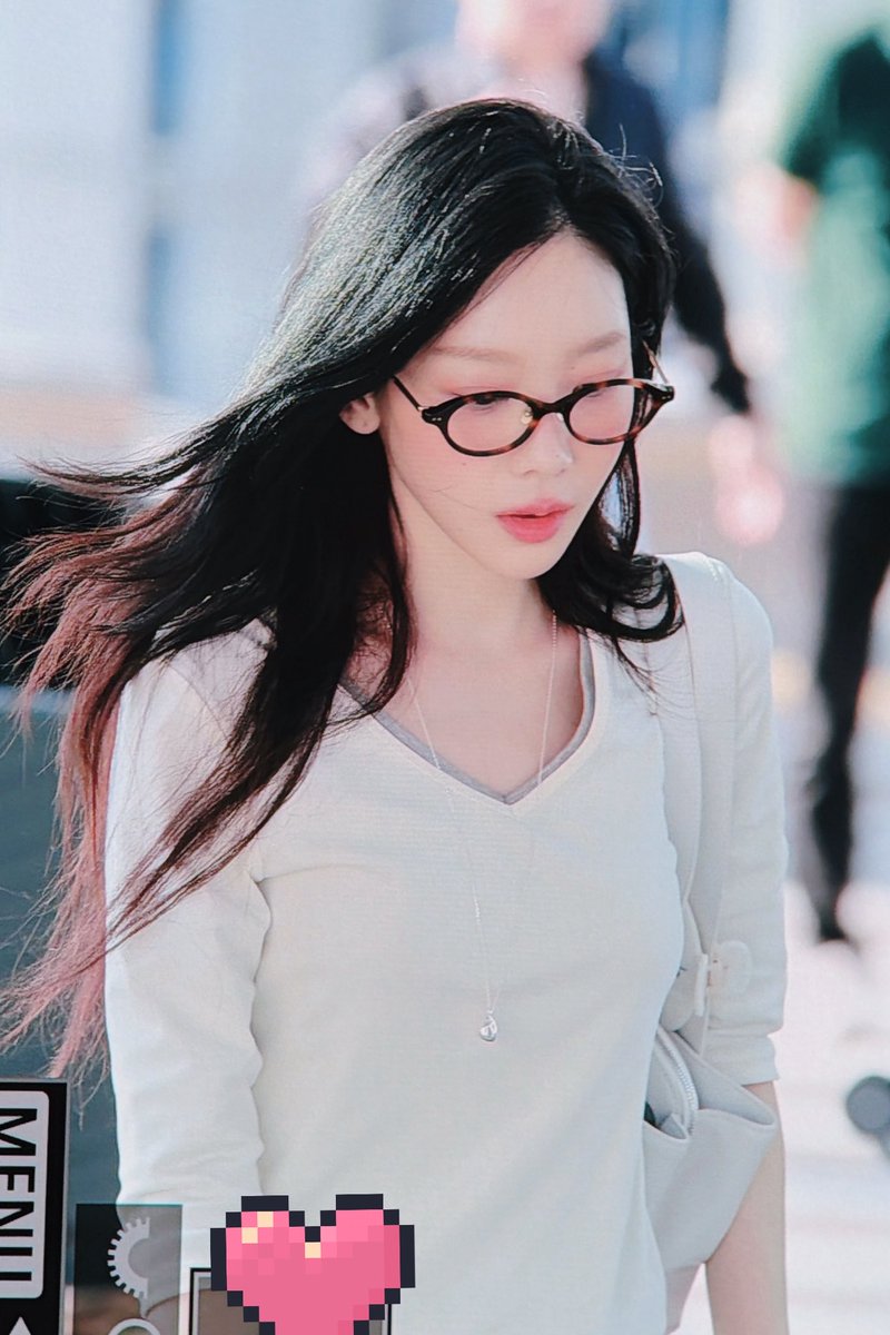 KioTaeyeon's tweet photo. 20260509 ICN✈️ Preview

#TAEYEON #태연 https://t.co/7RvpjHGNbf