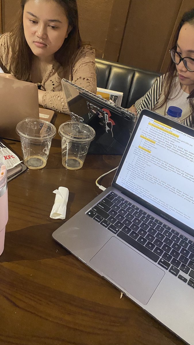 urdumppsxc's tweet photo. https://t.co/eX7Bqb8Zk0