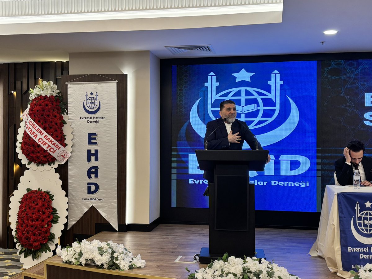 ehadgm's tweet photo. Teşkilat Komisyon Başkanımız Mehmet Arif Taşdemir

Genel Sekreterimiz Mustafa Yılmaz, 

Mali İşler Komisyon Başkanımız Celalettin Han,

İnsan Kaynakları Komisyon Başkanımız İsa Güler toplantımızda konuşmalarını gerçekleştirdi. https://t.co/WIKhdIGisA