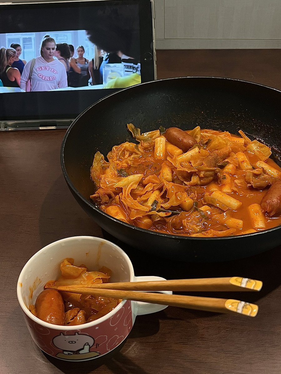 foode food tweet media