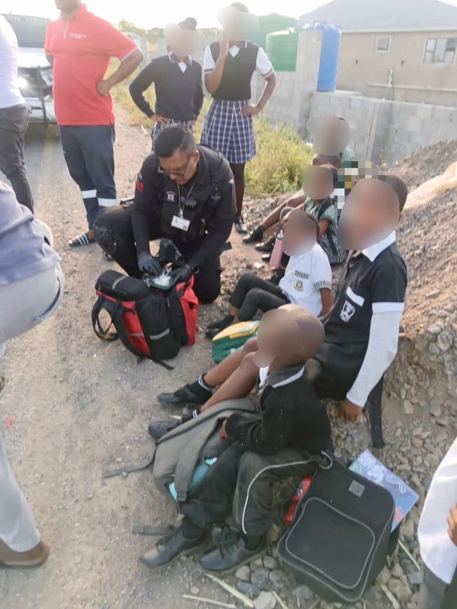 MDNnewss's tweet photo. Truck Crashes Into Scholar Transport Vehicle in Inanda, KZN

Eight young children aged between six and eight were injured on Friday afternoon when a truck collided with a scholar transport minibus on Jabu Ngcobo Road in Inanda.

According to Reaction Unit South Africa (RUSA), which responded to multiple emergency calls, the white Toyota Hiace was transporting learners from various schools in the area when the driver swerved to avoid a pothole. 

A white MAN truck travelling in the same direction allegedly mistook the manoeuvre for the minibus pulling over and attempted to overtake. The truck struck the rear of the Hiace, forcing the scholar transport vehicle off the road and into a nearby bush.

All eight children sustained minor to moderate injuries. Emergency responders, including RUSA officers and medical personnel, treated the minors at the scene before transporting them to hospital. No fatalities were reported.

The incident is the latest in a string of scholar transport accidents across KwaZulu-Natal, where poor road conditions, including potholes, and heavy traffic on routes used by learner taxis have repeatedly raised safety concerns. Authorities have not yet released an official statement on the cause of Friday’s crash or any potential charges.

Parents and community members have expressed ongoing frustration over the safety of scholar transport in the province. Investigations by traffic authorities are expected to follow.