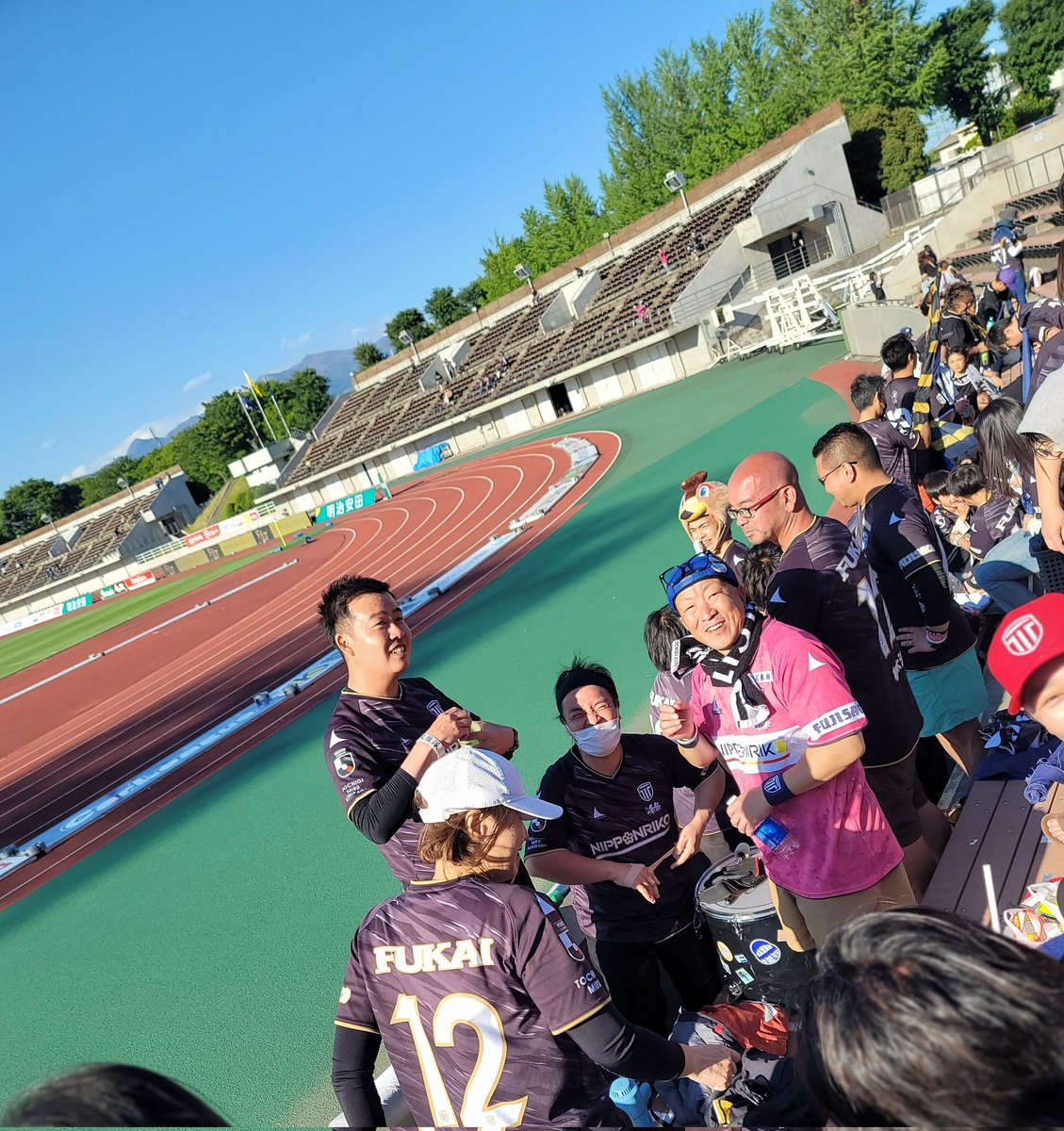 ma☆na tweet media