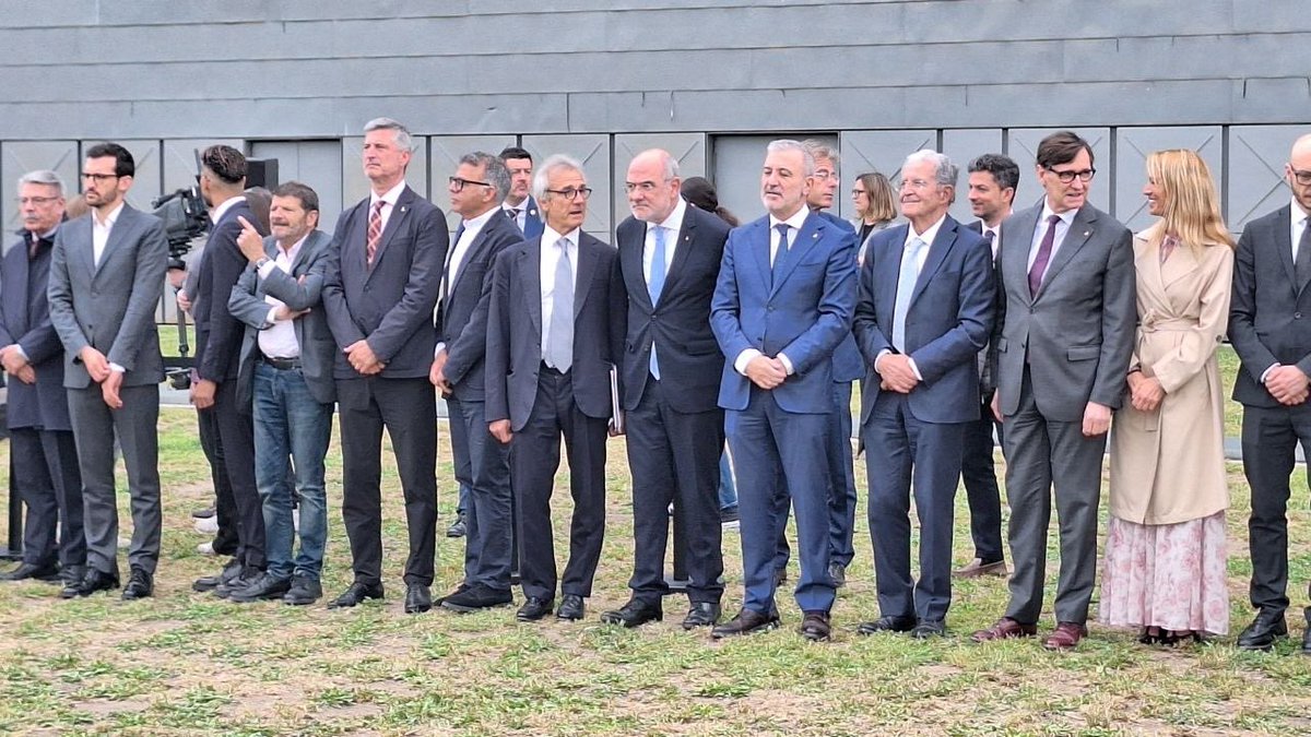🇪🇺 Participem en la celebració institucional del Dia d’Europa.

↔️ S’ha organitzat una setmana plena d’activitats per fomentar els valors europeus i a acostar les institucions i el projecte europeus a tota la ciutadania.