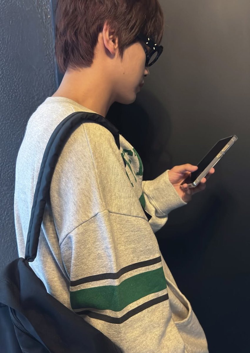지지 tweet media