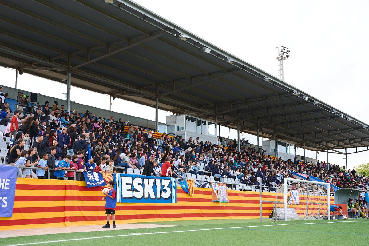 FCF_CAT's tweet photo. ⚽️ 𝐆𝐫𝐚𝐧 𝐬𝐞𝐠𝐮𝐢𝐦𝐞𝐧𝐭 𝐝𝐞 𝐥𝐚 𝐟𝐢𝐧𝐚𝐥 𝐝𝐞 𝐥𝐚 𝐂𝐨𝐩𝐚 𝐂𝐚𝐭𝐚𝐥𝐮𝐧𝐲𝐚 𝐅𝐞𝐦𝐞𝐧𝐢𝐧𝐚

➕7⃣3⃣.0⃣0⃣0⃣ espectadors en directe @esport3 
📱 4⃣.5⃣7⃣7⃣ dispositius únics connectats

🏟️ 𝐺𝑟𝑎𝑛 𝑎𝑚𝑏𝑖𝑒𝑛𝑡 𝑎 𝑉𝑖𝑙𝑎𝑛𝑜𝑣𝑎 𝑖 𝑙𝑎 𝐺𝑒𝑙𝑡𝑟𝑢́

😍 Moltes gràcies afició! 😍

📎 Més detalls a https://t.co/vhGBkeLb1A

#CopaCat