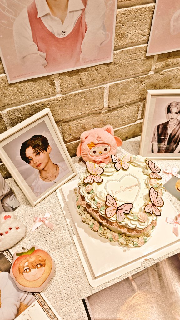 nino and All The Possibilities ˚˖ 🍙 . 𖦹˙— 🐈⬛ tweet media