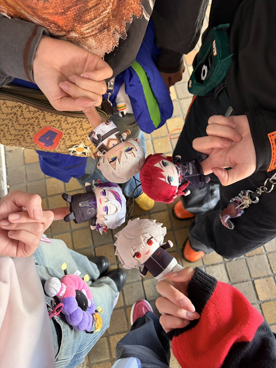 セ͙ツ͙ナ͙ tweet media