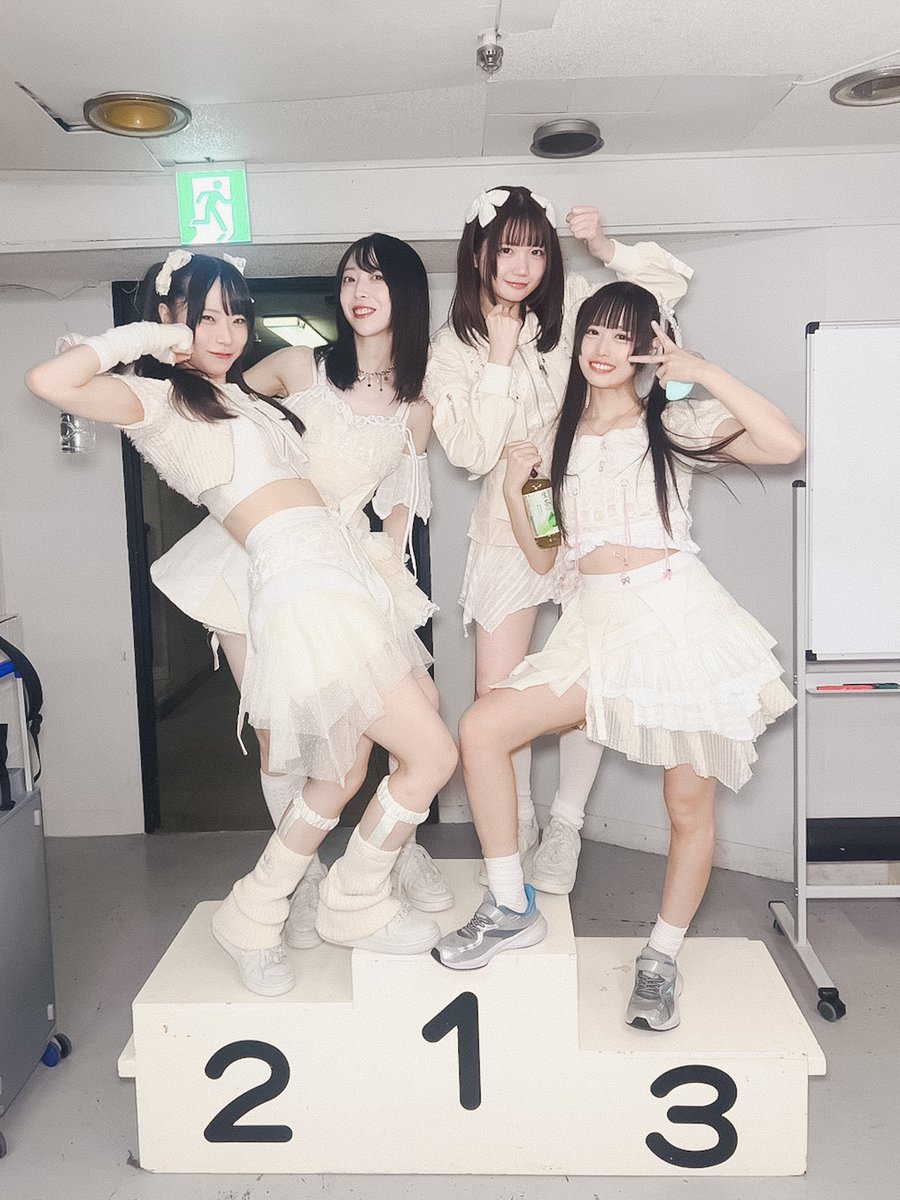 ／
MAWA LOOP OSAKA 2026
at LiveHouseANIMA
＼

#マワループ 1日目🌀
初ANIMA満員御礼！！
お越しいただきありがとうございます🥳
このあとの深夜、そして明日も駆け回るぞ〜💨

🌀 MIDNIGHT LOOP 
📍 LiveHouseANIMA
👀 お目当て特典あり
📸 特典会　0:30 - 1:30
🎤 ライブ　2:10 - 2:50
🎟️ 当日券