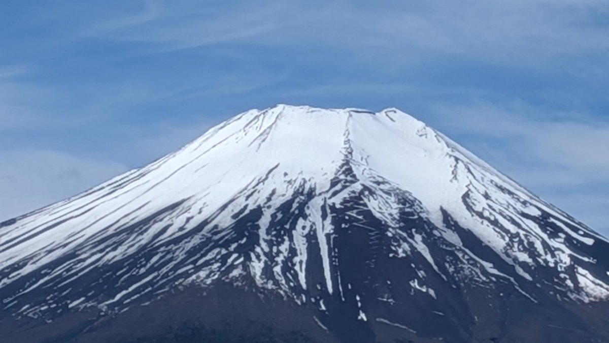 take6087's tweet photo. お天気良かったので石割山へ。
10ヶ月ぶりくらいの登山でした🗻
朝はまだ10°Cくらいで寒いくらいでしたが気持ち良く歩いて来ました！ https://t.co/0g6NoDzWIi