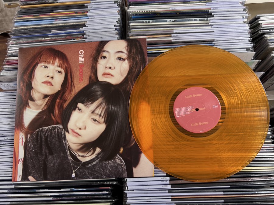 [未使用品 アナログレコード LP盤]　Chilli Beans. 1stアルバムのアナログの限定CLEAR ORANGE盤！！ 新品在庫出てきました