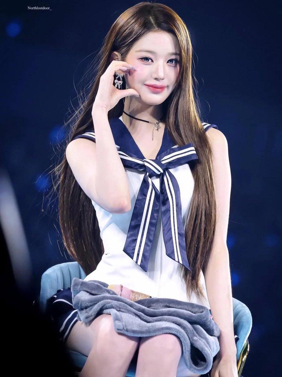 장원영 https://t.co/GXAhVweEXP
