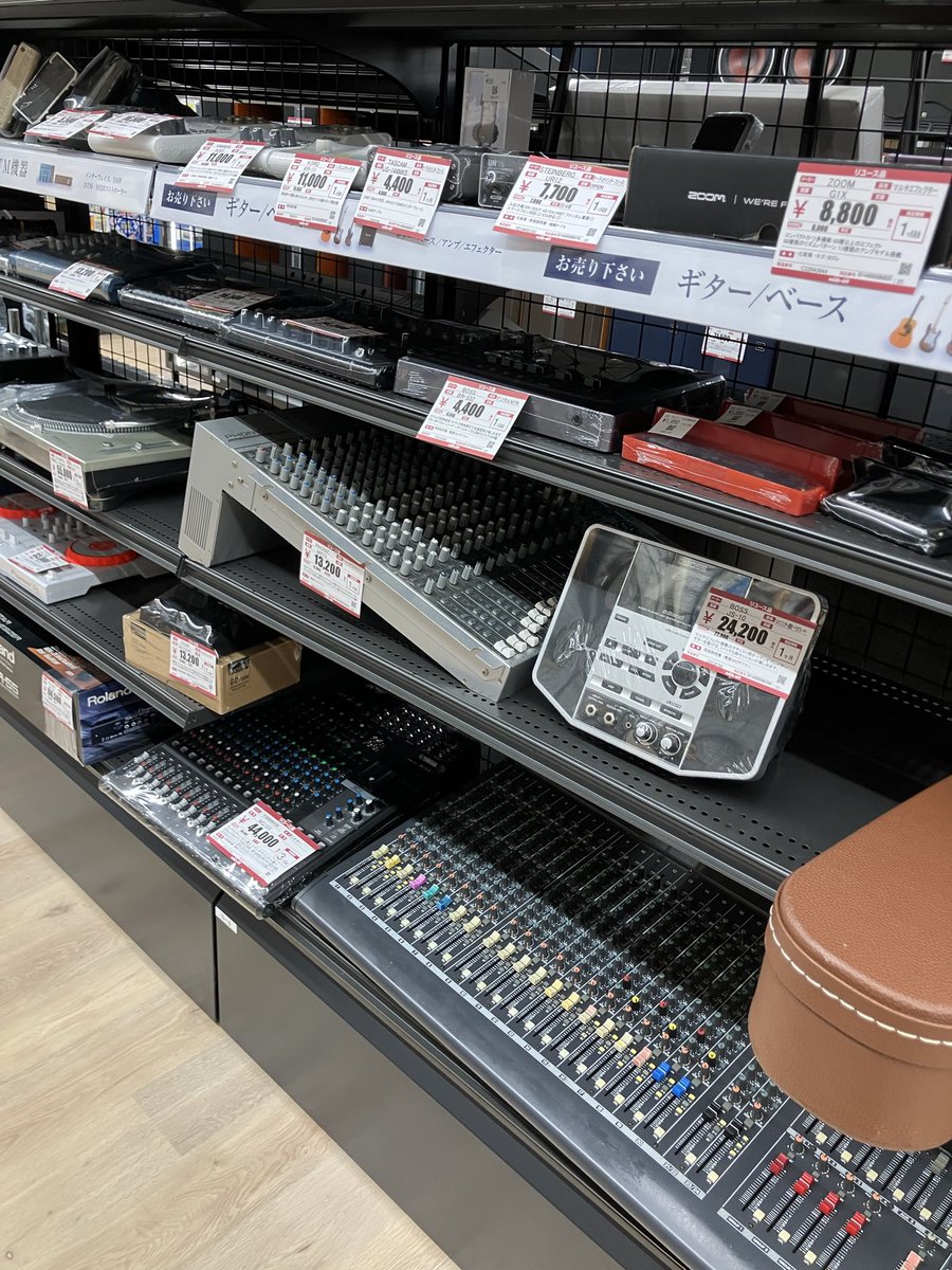 本日、#SEELETON DJテーブルを買い取らせていただきました♪ 折り畳み