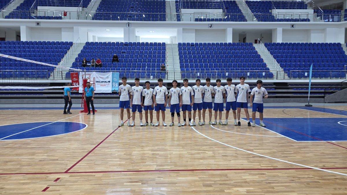 ayd_fen's tweet photo. Okul sporları kapsamında düzenlenen Voleybol Genç erkekler B kategorisinde il ikincisi olduk. Emeği geçen öğretmen ve öğrencilerimizi tebrik ediyoruz.@ArapgirMem44 @MalatyaMem https://t.co/80MwKglBwd