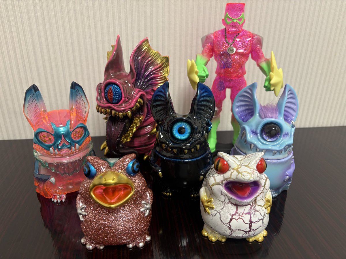 Vk3eVx's tweet photo. 代々木より帰阪からの子供達から嫁に渡す用の母の日プレゼント買ってやっと開封を☺️

今回はフォワビーライト当選で急遽参戦したのですが、欲しかったもの全て買えて大満足のイベントでした🥰

腰が爆発しそうで早々に退散しちゃいましたが、ソフビだけのイベントとは違い色々と楽しめました😊 https://t.co/uvxIoiP2vq