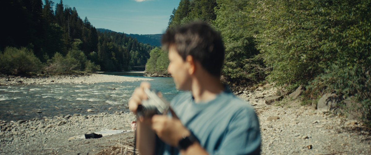 weltkai's tweet photo. shot some first frames with my new anamorphic lens 👀🌀✨ https://t.co/rHyP4RoMF0