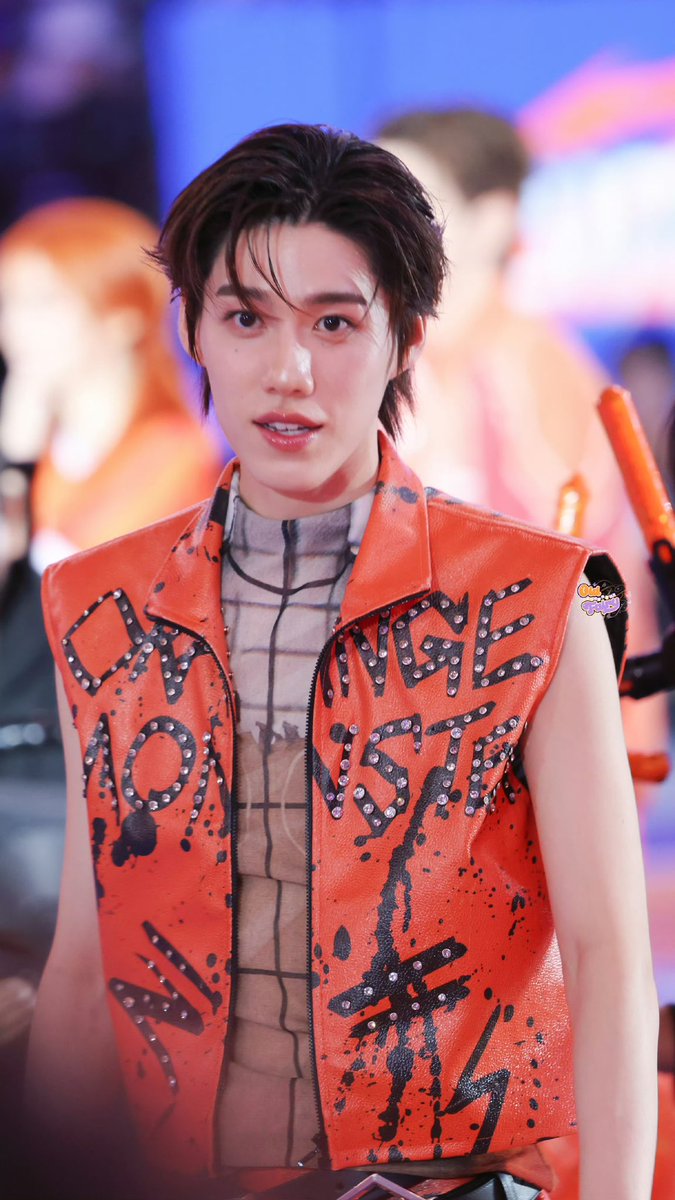 โค้ชคุมเกมหน่อยครับ มีสมาธิหน่อย 
: เออ กูก็ดูอยู่ 
ดูเกม ?
: ดูดรัมดิวะ อย่างสวย