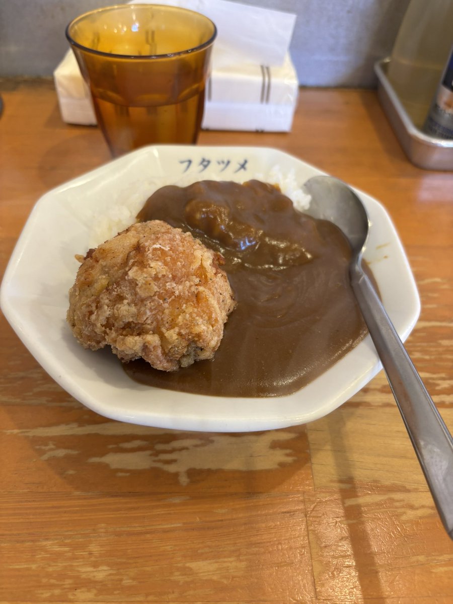 kobun44's tweet photo. ハルヒル受付して，ホテルで，ビール🍺
激早チェックインの為、飲み始め早めに過ぎで，ビール足りなくなったんで，歩いて購入追加する⁇ 明日は？大丈夫… https://t.co/InBptq46YS