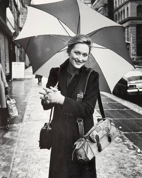 CHC_1927's tweet photo. Meryl Streep in New York, 1979. https://t.co/GbeHgea5K2