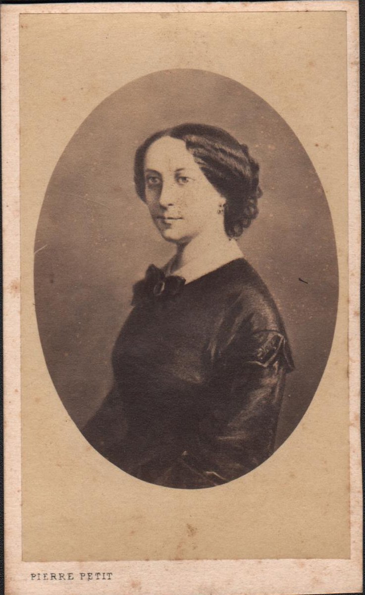 gioacigno's tweet photo. #9maggio Bon anniversaire à ma femme Olimpia! 🎂🥂 Stasera samedi musical specialissimo: con Liszt, Saint-Saëns, i baroni Rotschild, Marietta Alboni, Giuditta Pasta, le sorelle Marchisio. Per motivi che ignoro, Wagner ha declinato l'invito. Ma voi passate pure per un saluto! https://t.co/9A076uTxT2
