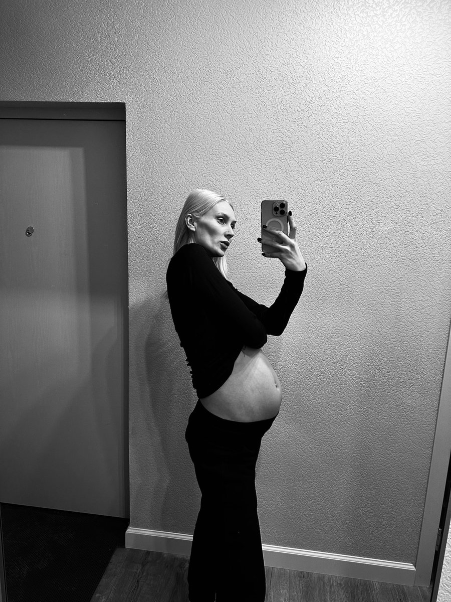 Tonia Smelova ❥ tweet media