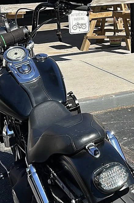 Harleylovely5d's tweet photo. #takeprideinyourride  @harleydavidson https://t.co/vIFFjGAdBR