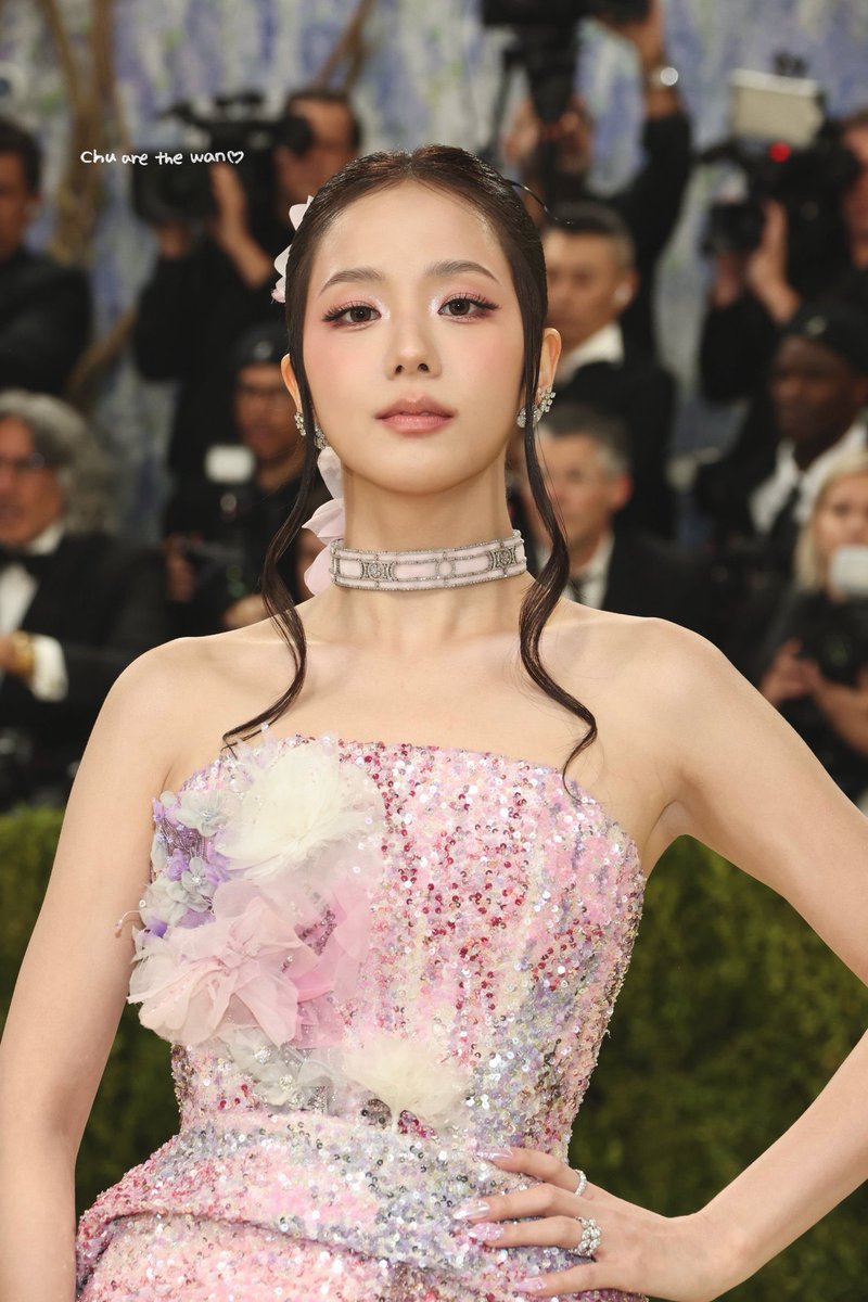 JISOO generated $19.1M in MIV from the 2026 #MetGala, the biggest ever achieved by a Korean solo act

She also helped #Cartier remain in the Top 3 jewelry rankings for 3 year in a row with $9.5M, while #Dior earned its biggest ever with $52.6M and made its first Top 10 since 2019