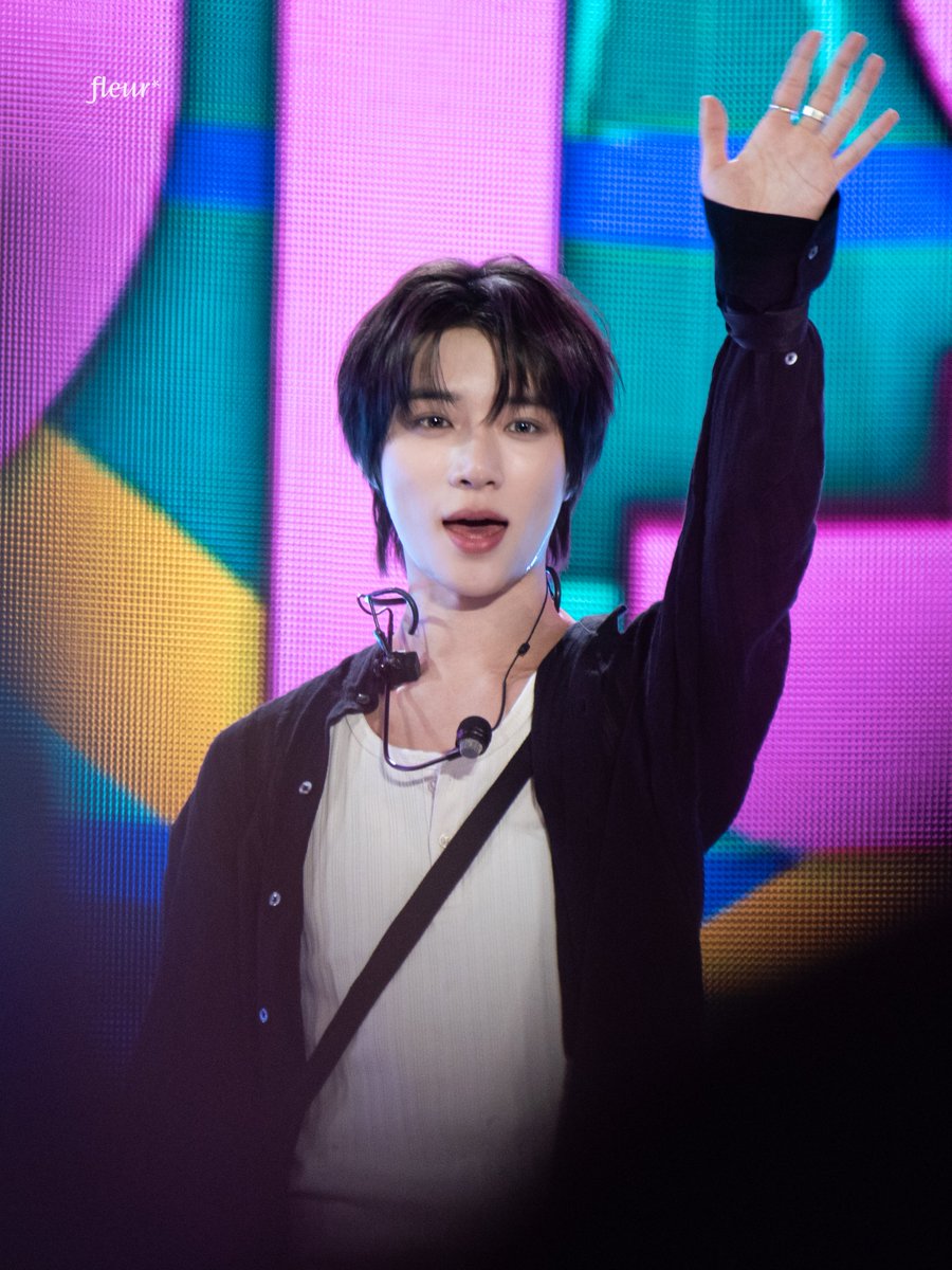 Fleur tweet media