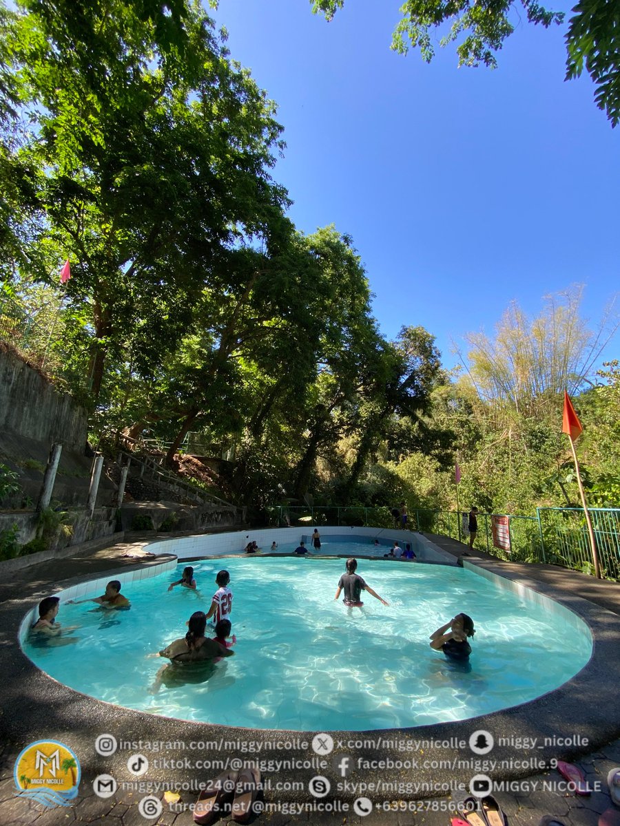 MIGGYNICOLLE's tweet photo. 🏊☀️🕶️ https://t.co/8CkGXMmPly
