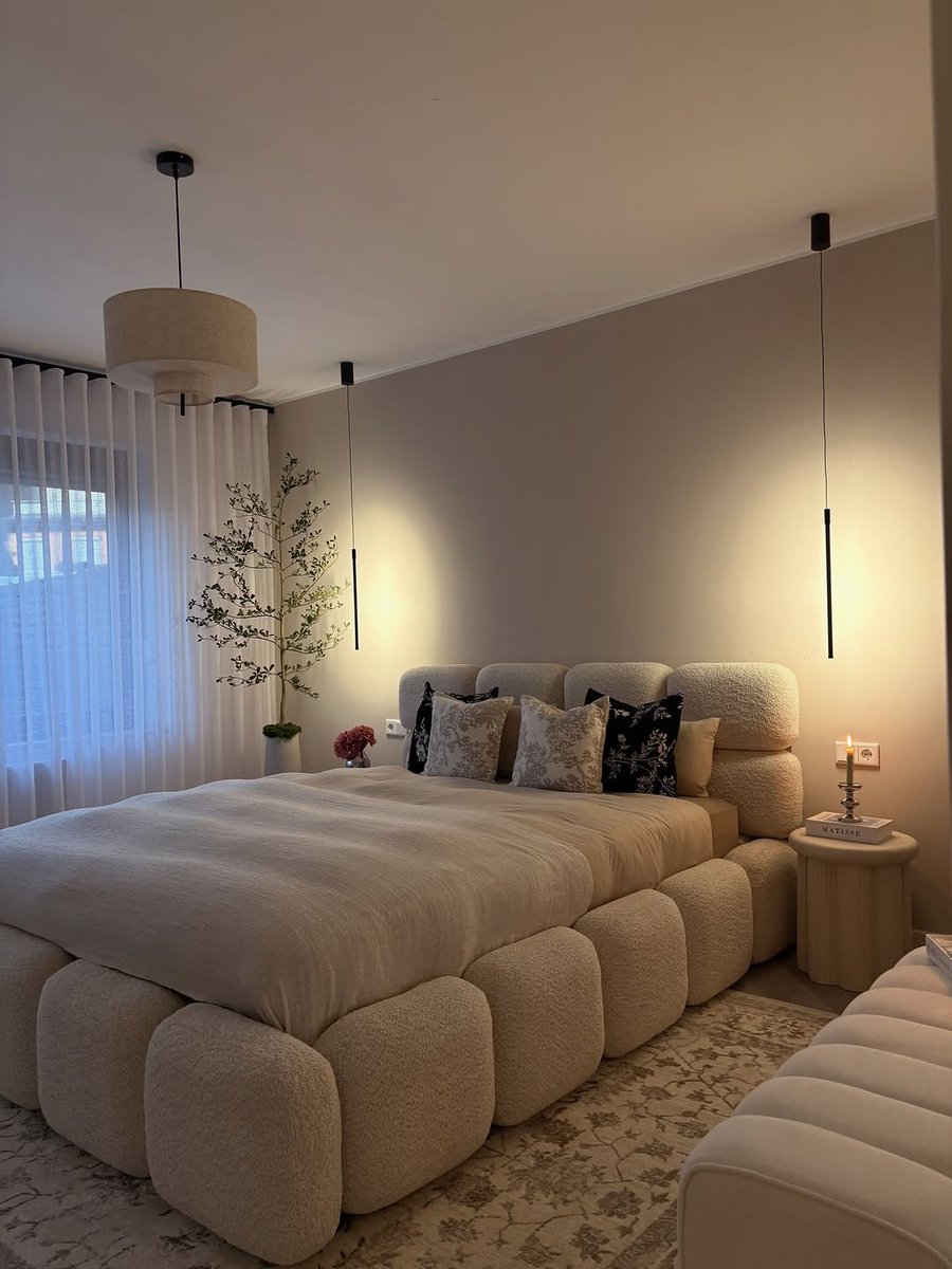 kofiwest_gh's tweet photo. Nothings beats Aesthetic bed frame and design that gives premium comfort. https://t.co/2GRTG6U2gE