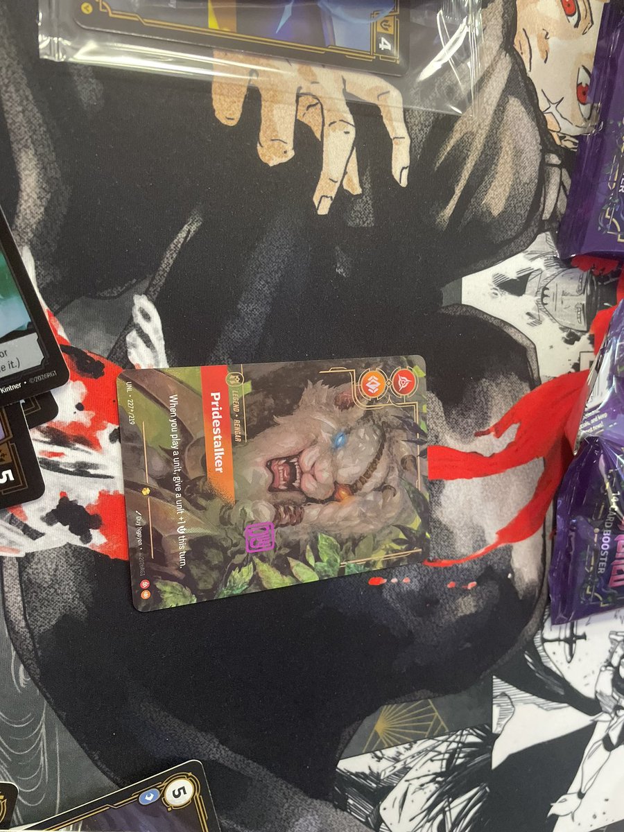 Hyouketsu808's tweet photo. 1 box on the right and the rengar sig from a prerift good ass pulls today on release https://t.co/9M9M6PWl2Y