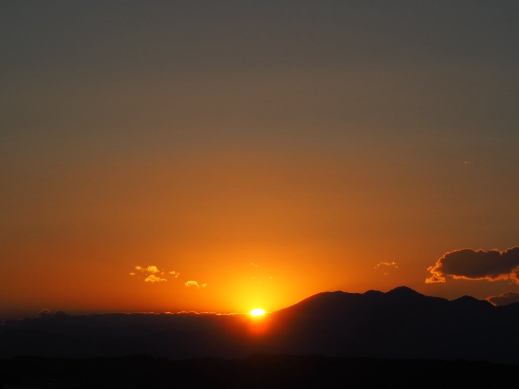 sasayaso's tweet photo. 5月9日土曜日夕方
#旅館ささや荘♨️ #栃木県　#馬頭温泉郷♨️ #那珂川町　#夕焼け温泉♨️ #美人の湯　#日帰り温泉♨️ #立ち寄り湯　#宿泊 #イマソラ https://t.co/mPVm0b49wr