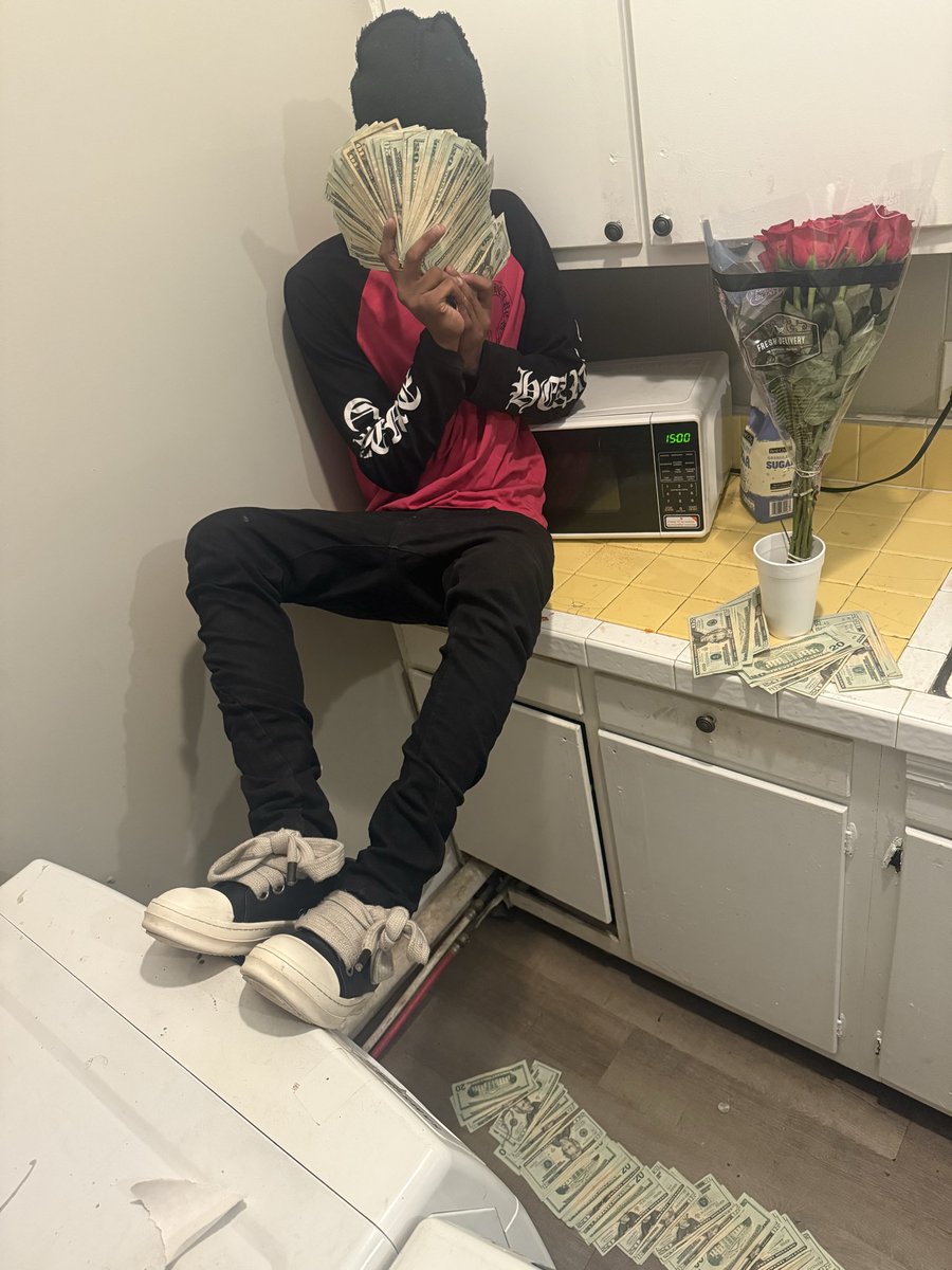 YO BITCH FAV NIGGA 💕 tweet media